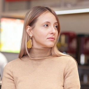 Александра Савраева